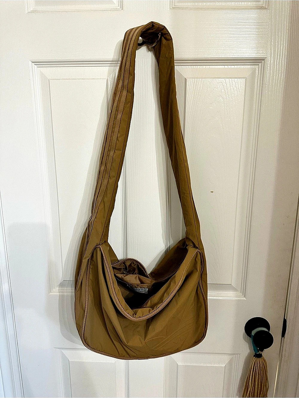 adidas bowling crossbody bag | taupe